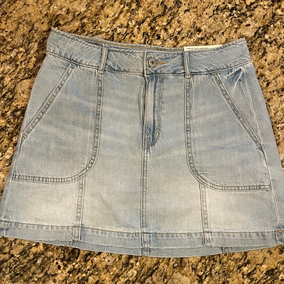 American Eagle Denim Pocket Skirt SUPER HI-RISE A-LINE COMFORT STRETCH WAISTBAND - Picture 4 of 7